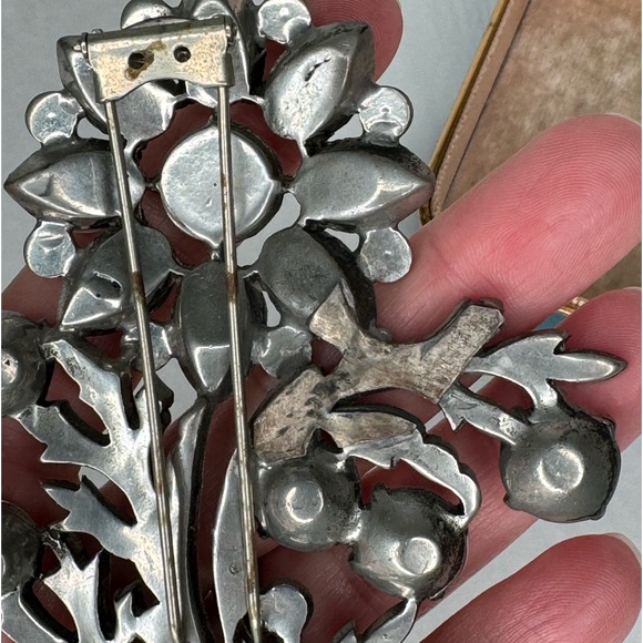 Eisenberg Original Flower Fur Clip Brooch - Picture 5 of 10